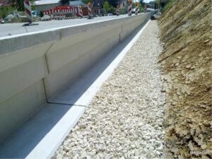Leiteinrichtung_aus_Beton_Ideal